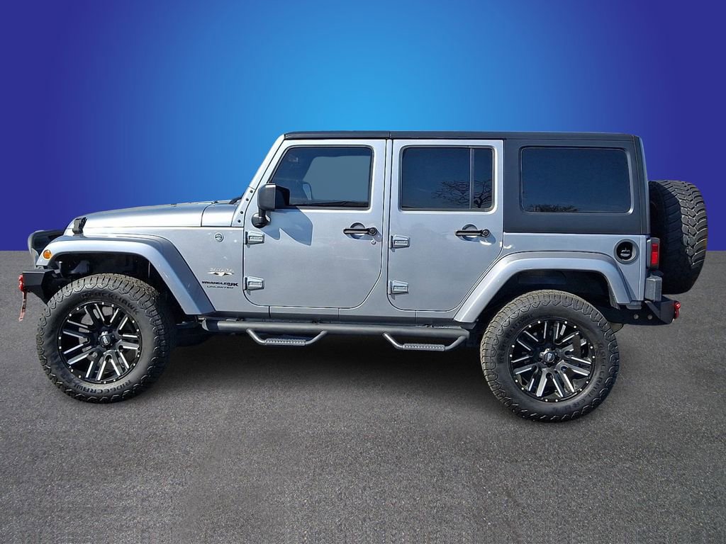 Used 2018 Jeep Wrangler Unlimited Sahara w/ Connectivity Group image 7