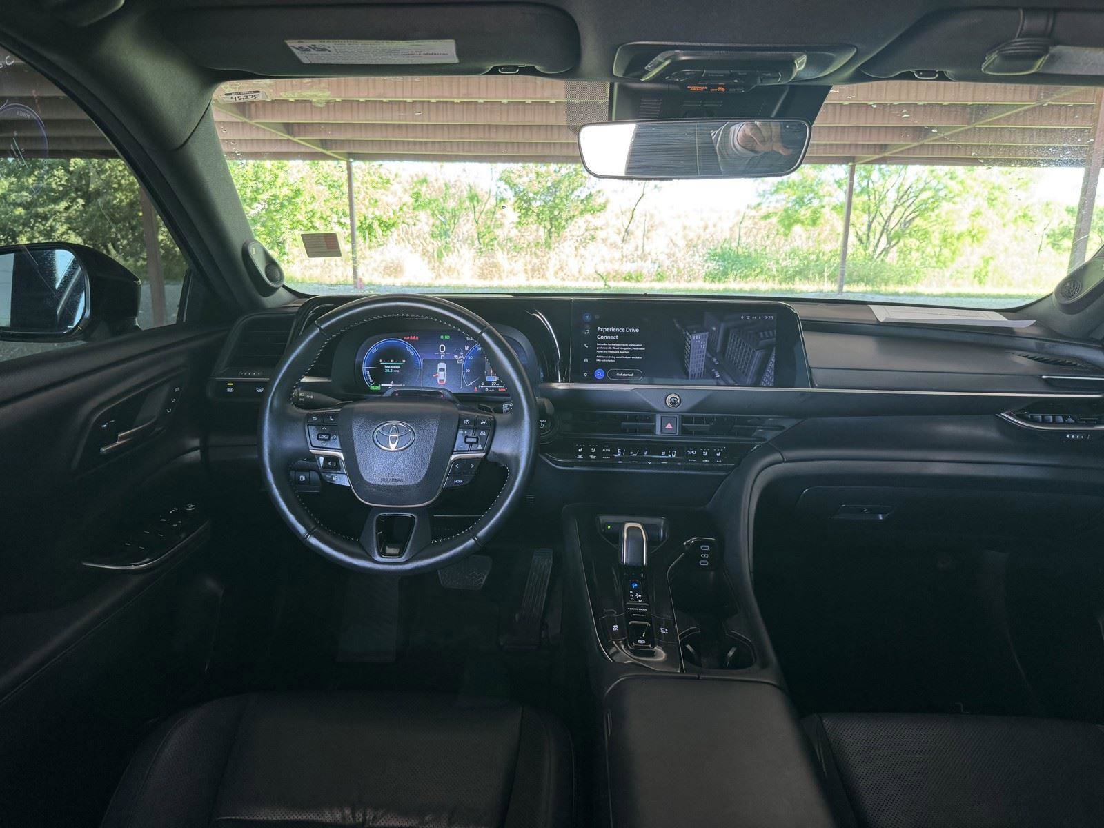 Used 2024 Toyota Crown Platinum AWD/4WD image 24