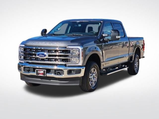 Used 2025 Ford F250 Lariat w/ FX4 Off-Road Package image 12