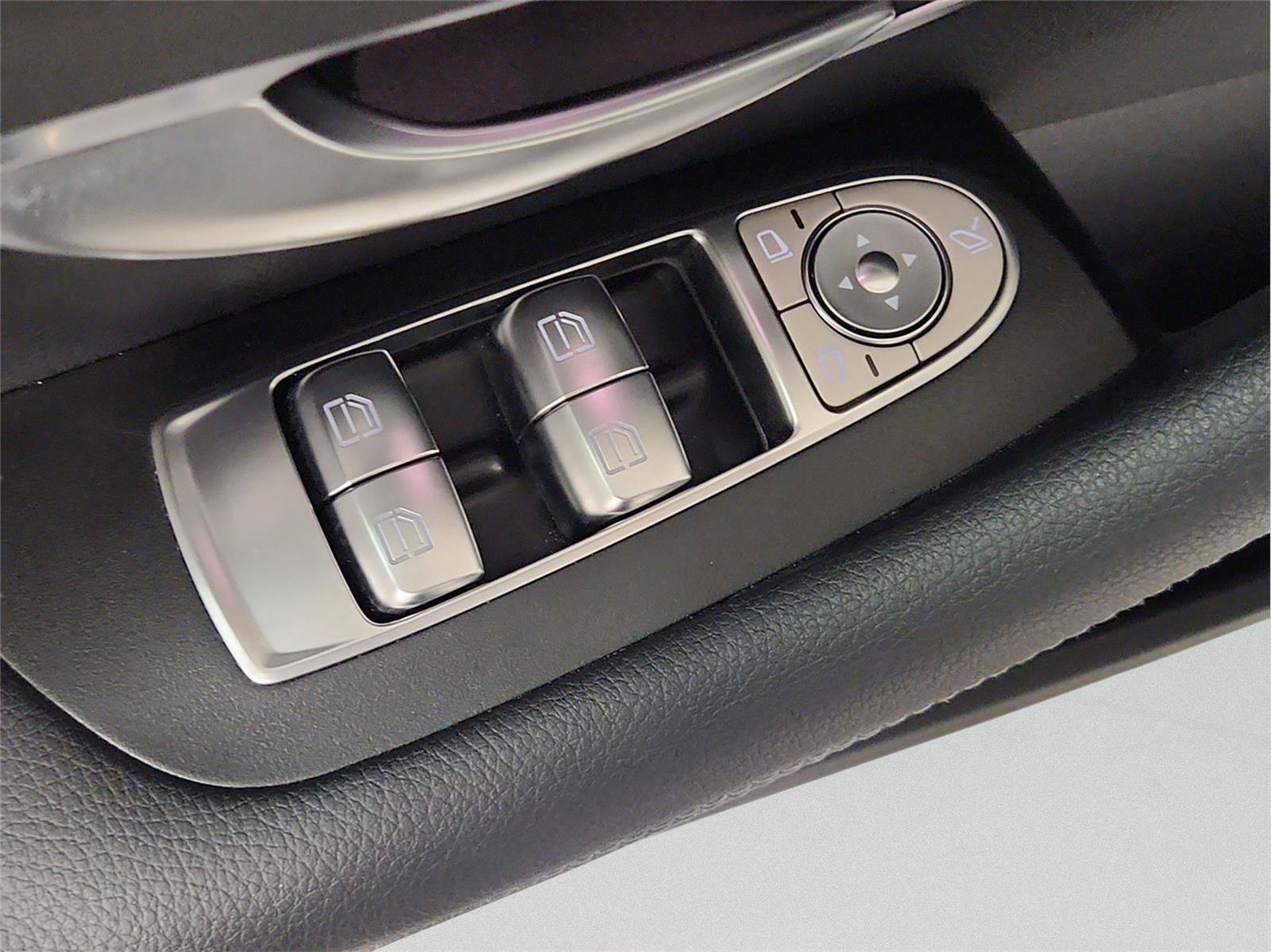 Used 2023 Mercedes-Benz E 450 Coupe image 23