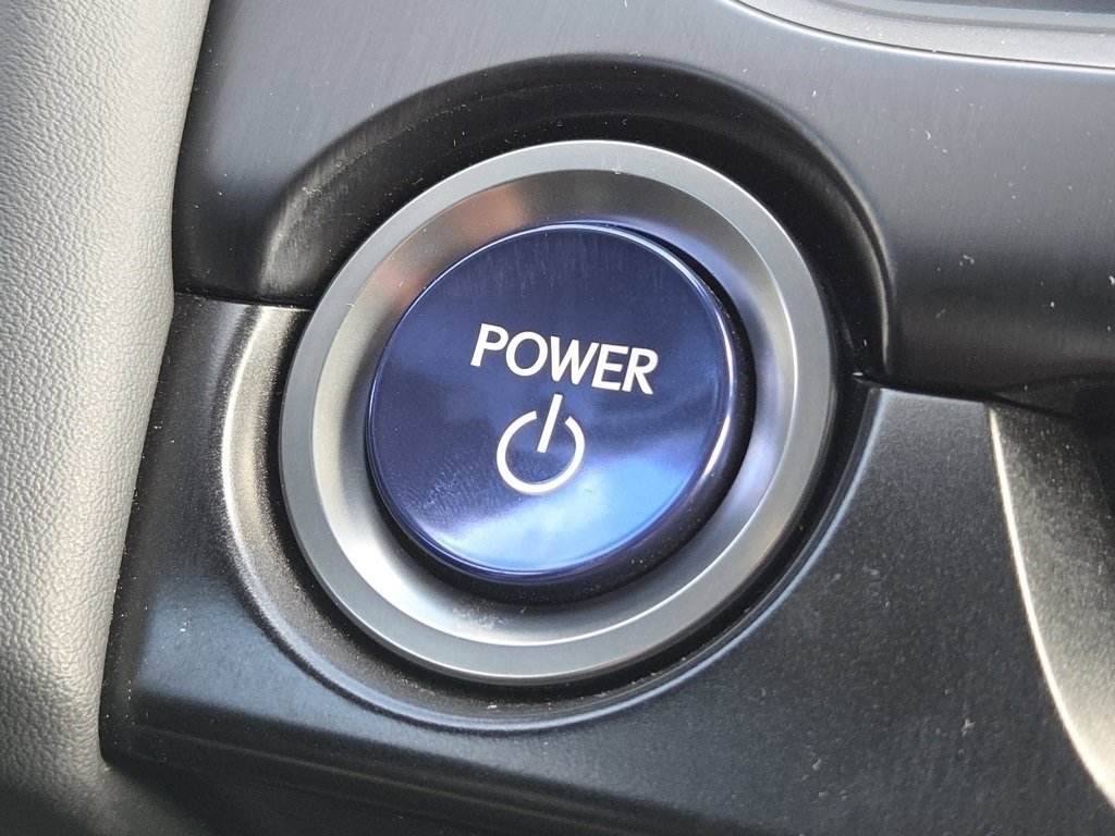 Certified 2022 Lexus UX 250h w/ Luxury Package image 18