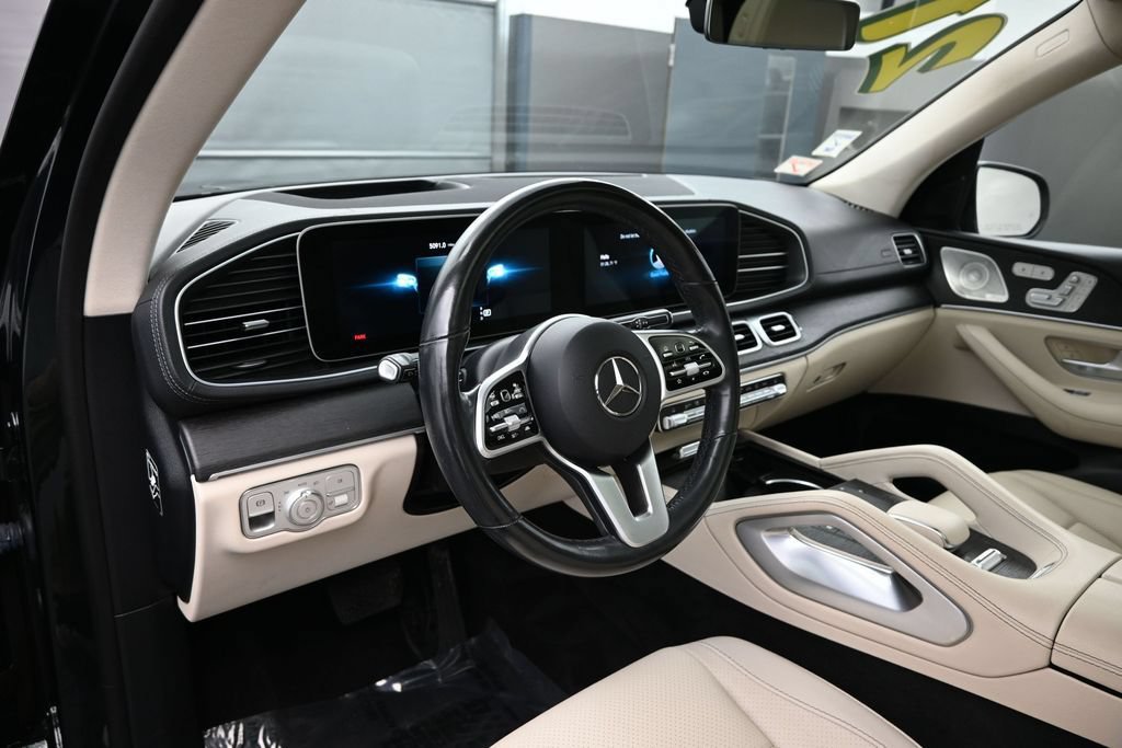 Used 2021 Mercedes-Benz GLS 450 4MATIC image 13