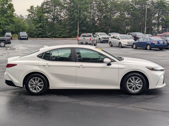 Used 2025 Toyota Camry LE w/ Convenience Package image 8
