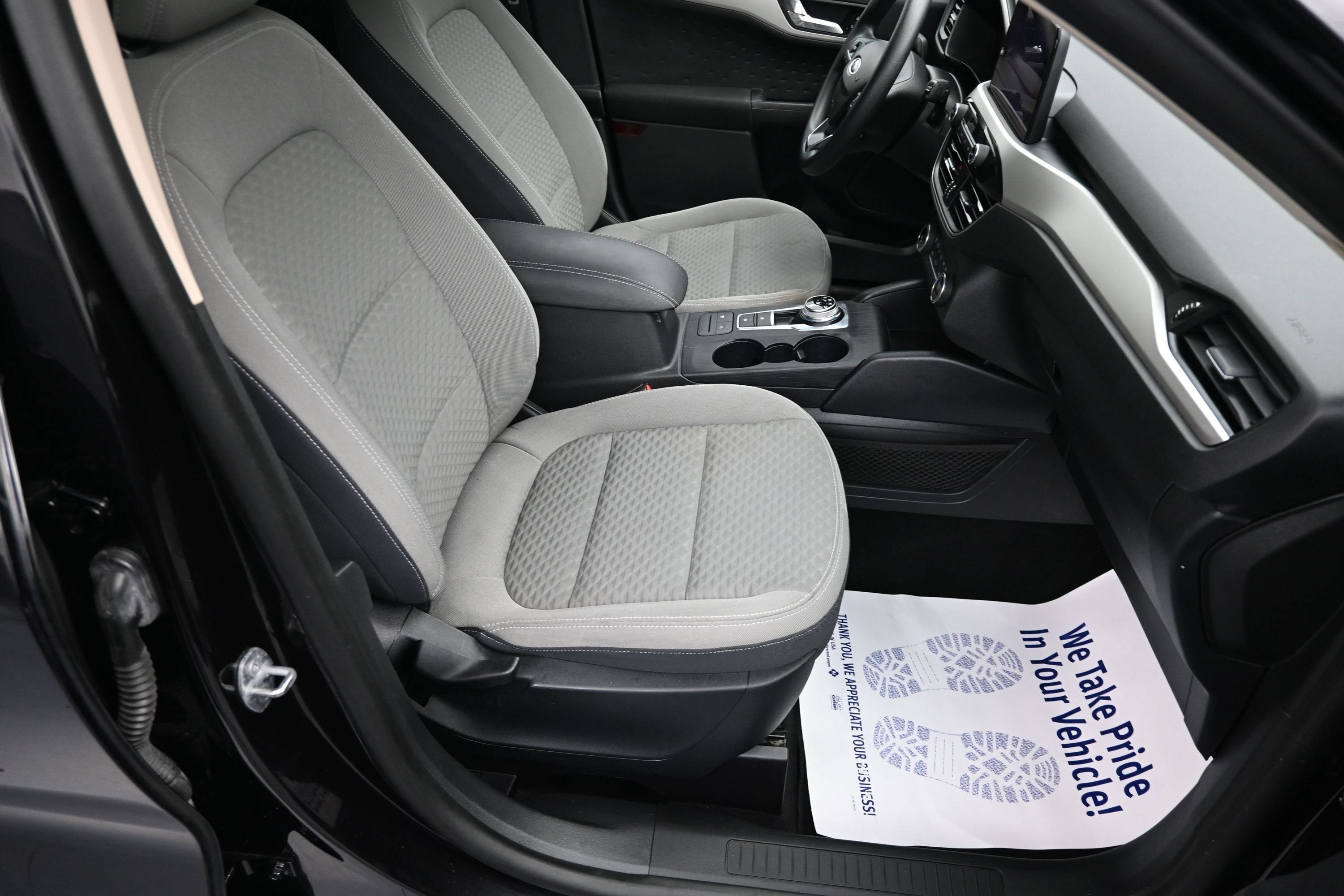 Used 2020 Ford Escape SE FWD image 31