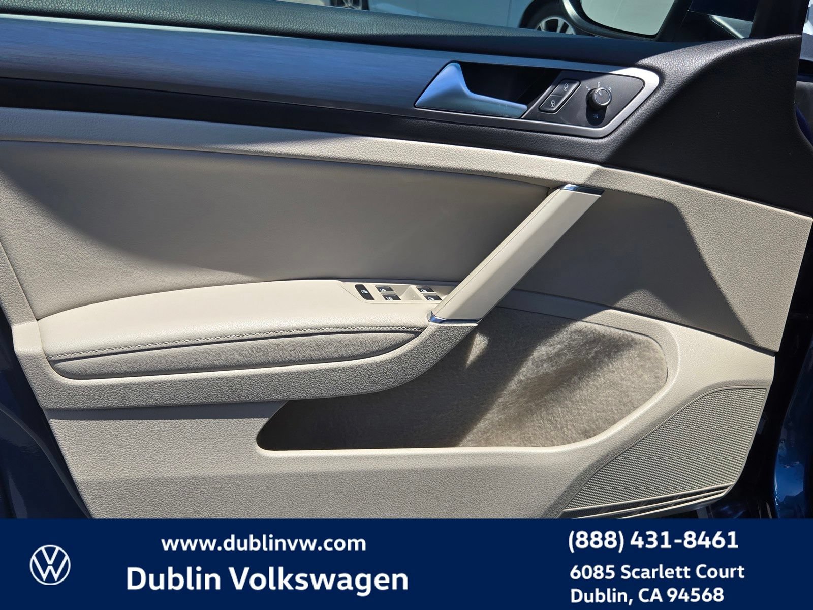 Used 2017 Volkswagen Golf SEL FWD image 10