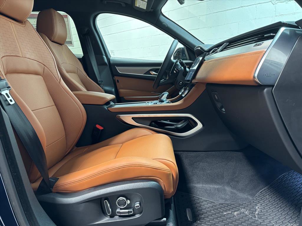 New 2026 Jaguar F-PACE R-Dynamic S image 33