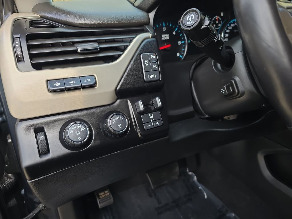 Used 2020 GMC Yukon XL Denali image 17