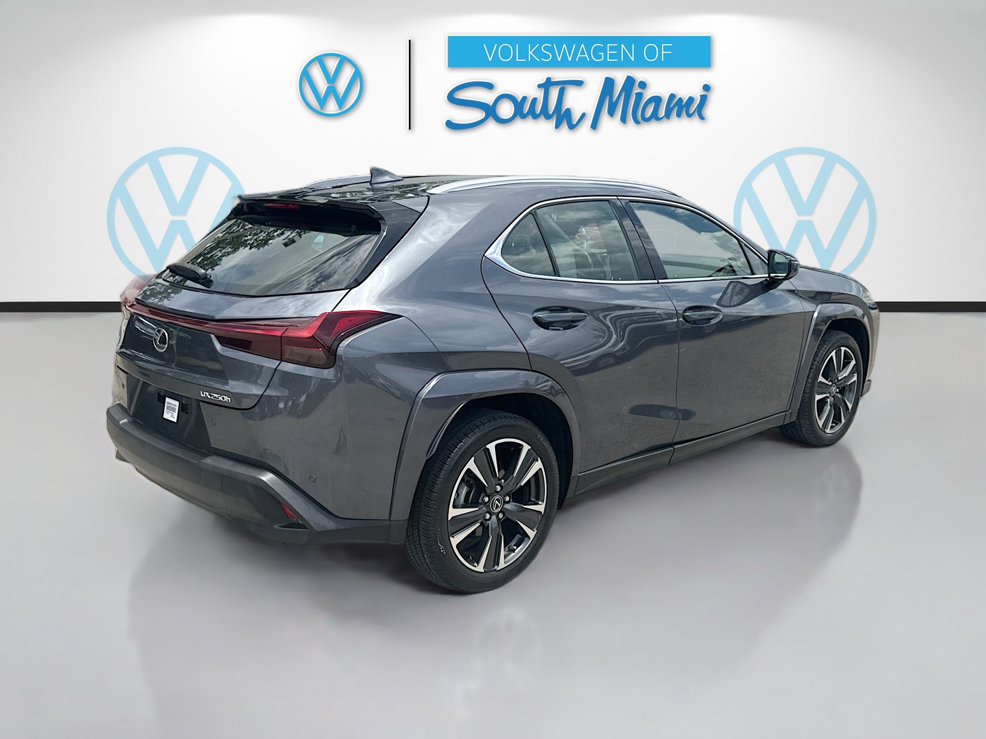 Used 2023 Lexus UX 250h FWD w/ Accessory Package (Z1) image 7