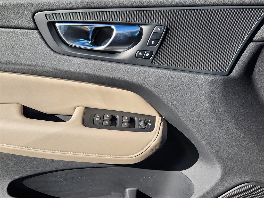 New 2026 Volvo XC60 B5 Plus w/ Protection Package Premier image 3