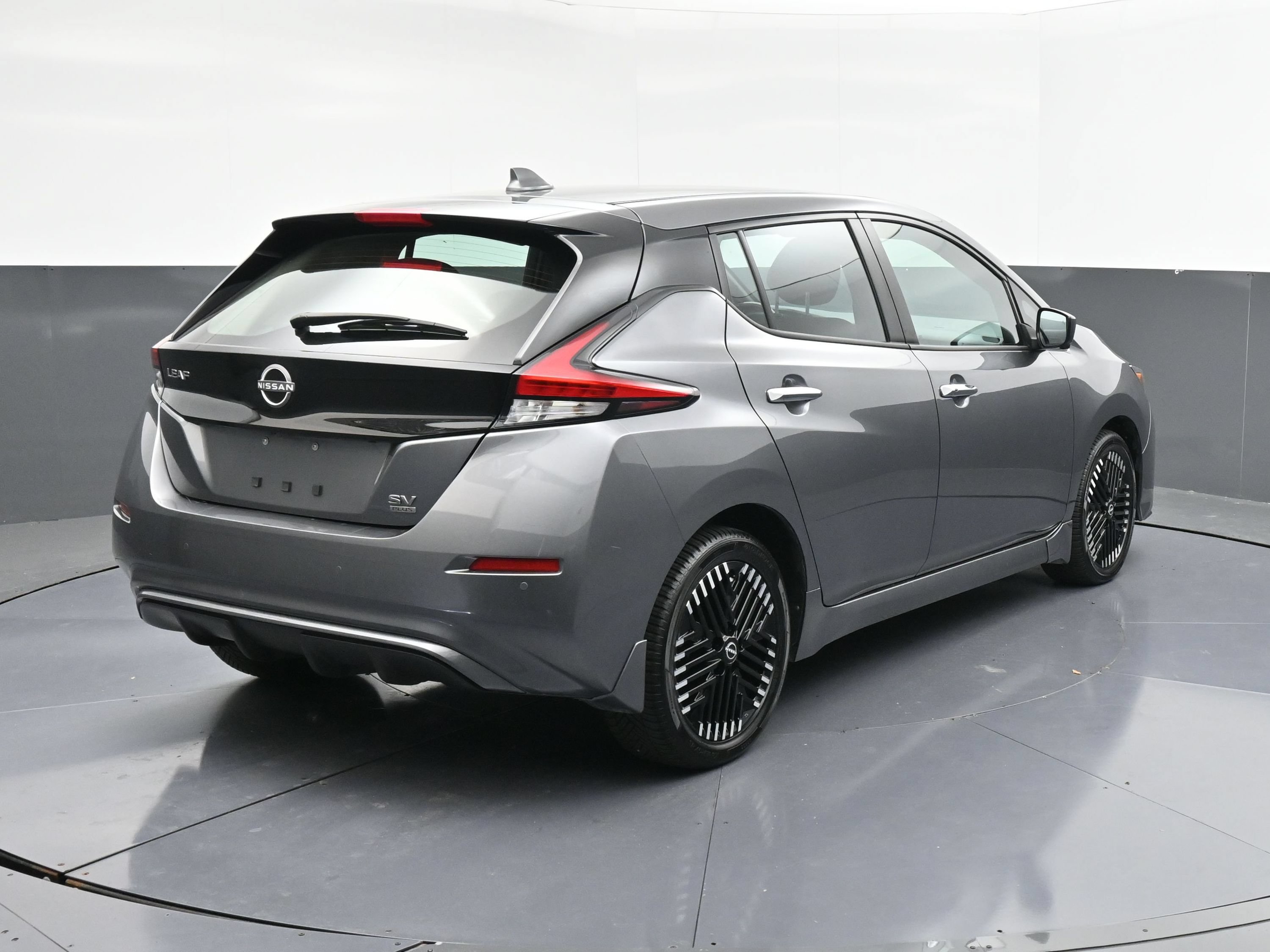 Used 2025 Nissan Leaf SV Plus FWD image 8