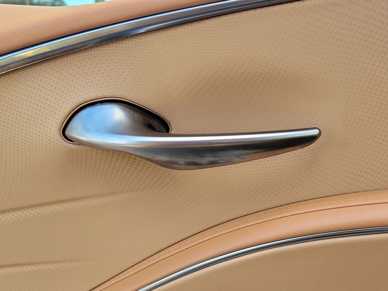 Used 2022 Lexus LC 500 Convertible image 16