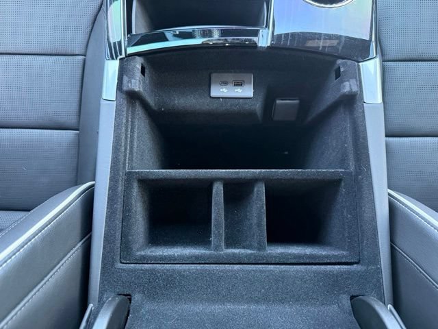 Used 2025 Cadillac Escalade Sport w/ LPO, Floor Liner Package AWD/4WD image 32