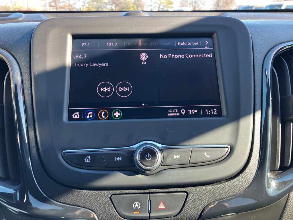 Used 2022 Chevrolet Equinox RS w/ LPO, Floor Liner Package image 18