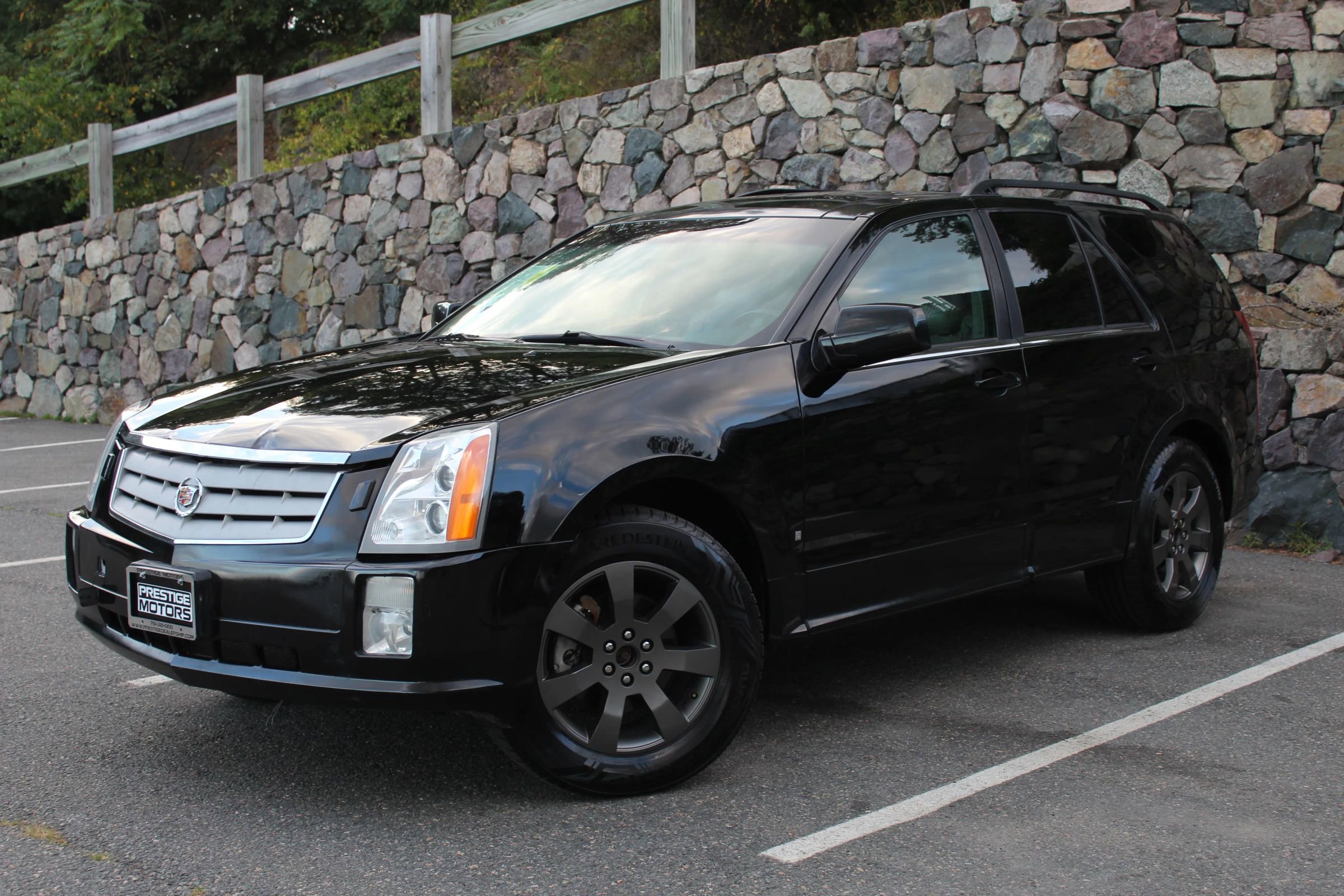 Used 2007 Cadillac SRX w/ Theater Package image 2