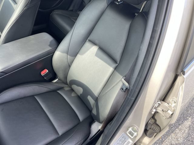 Used 2024 MAZDA MAZDA3 s FWD image 11