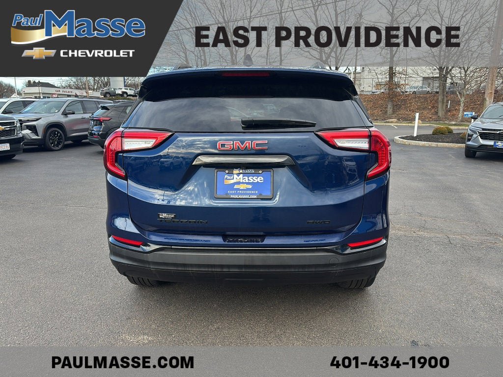 Certified 2023 GMC Terrain SLE w/ Driver Convenience Package AWD/4WD image 8