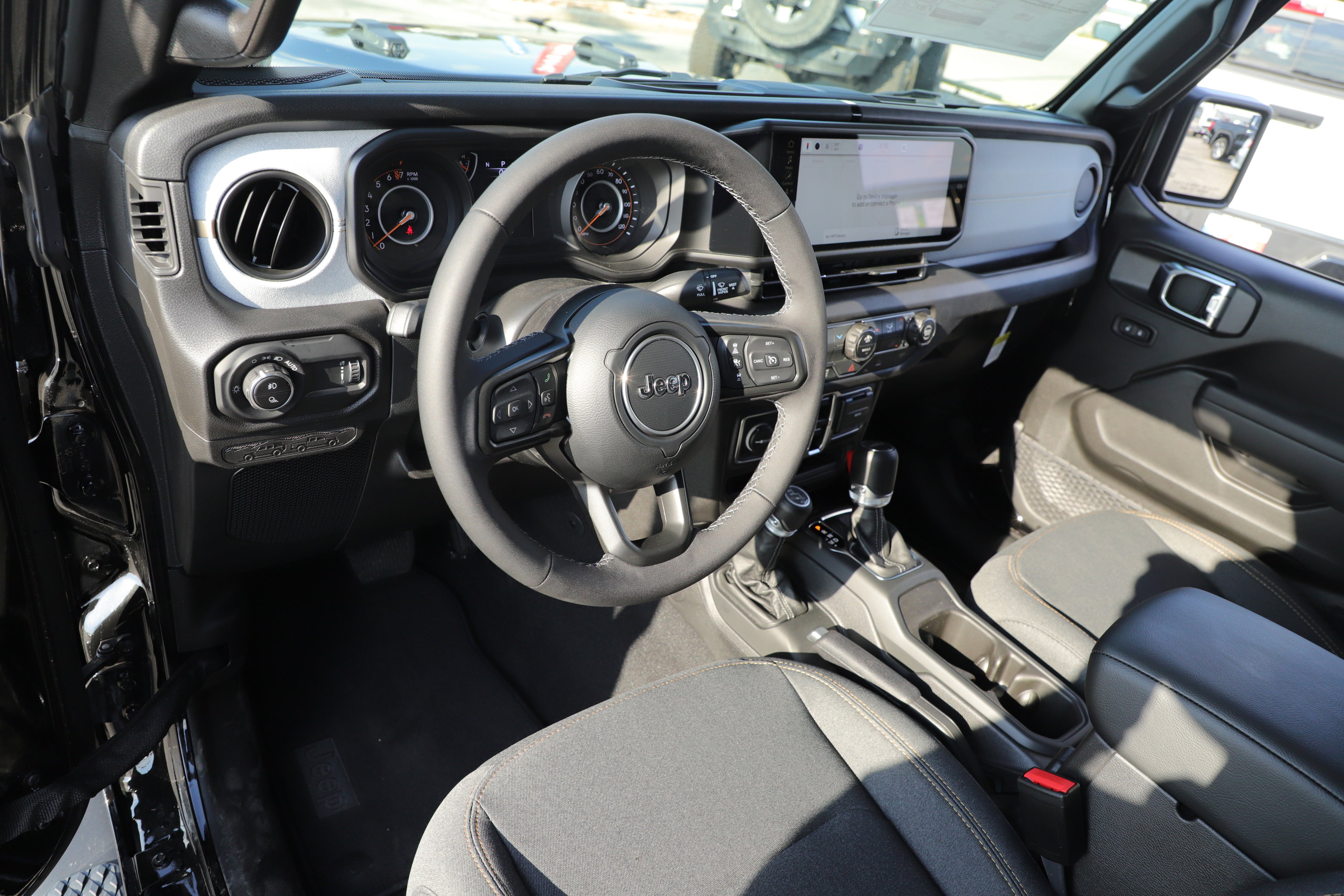 New 2025 Jeep Gladiator Sport image 15