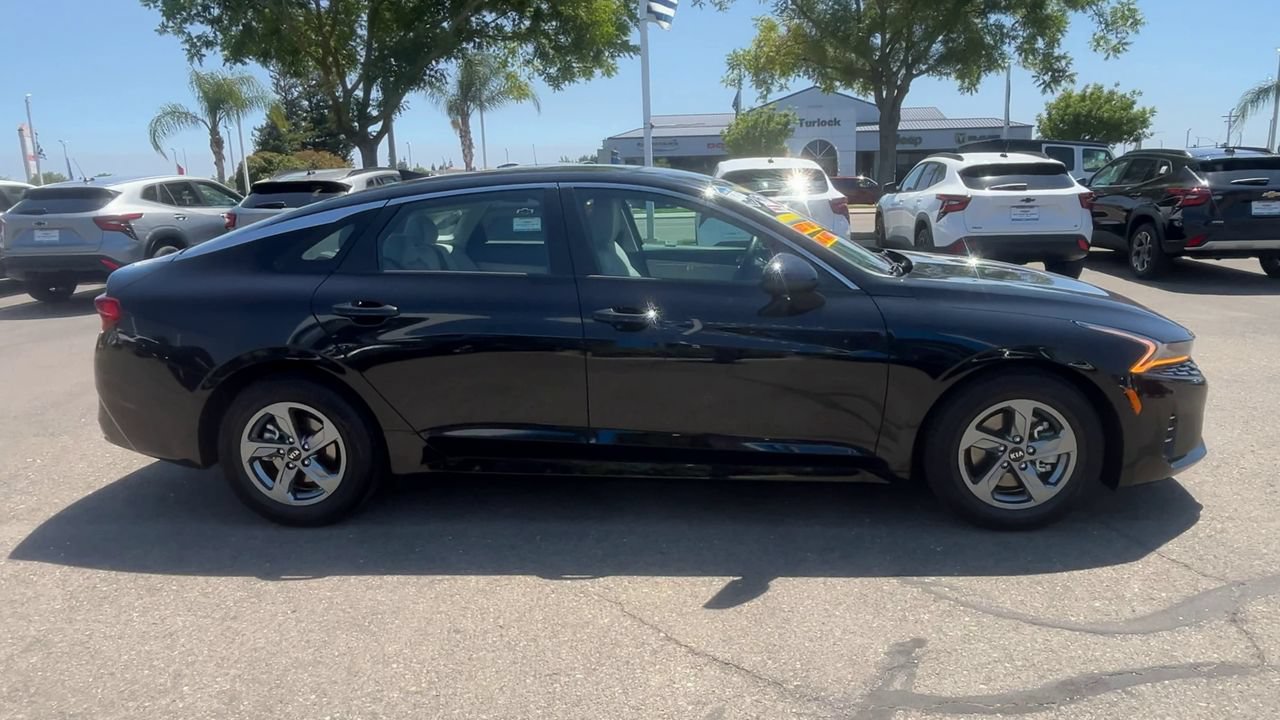 Used 2021 Kia K5 LXS FWD image 8