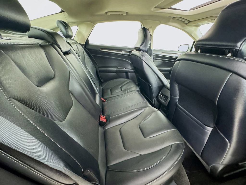 Used 2019 Ford Fusion Titanium FWD image 35