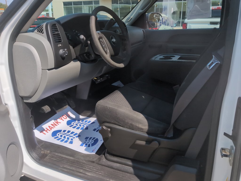 Used 2010 Chevrolet Silverado 1500 W/T image 8