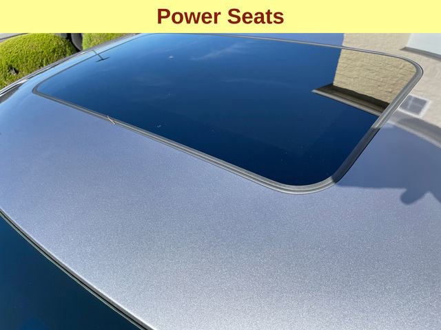 Used 2024 Hyundai Elantra Limited image 9