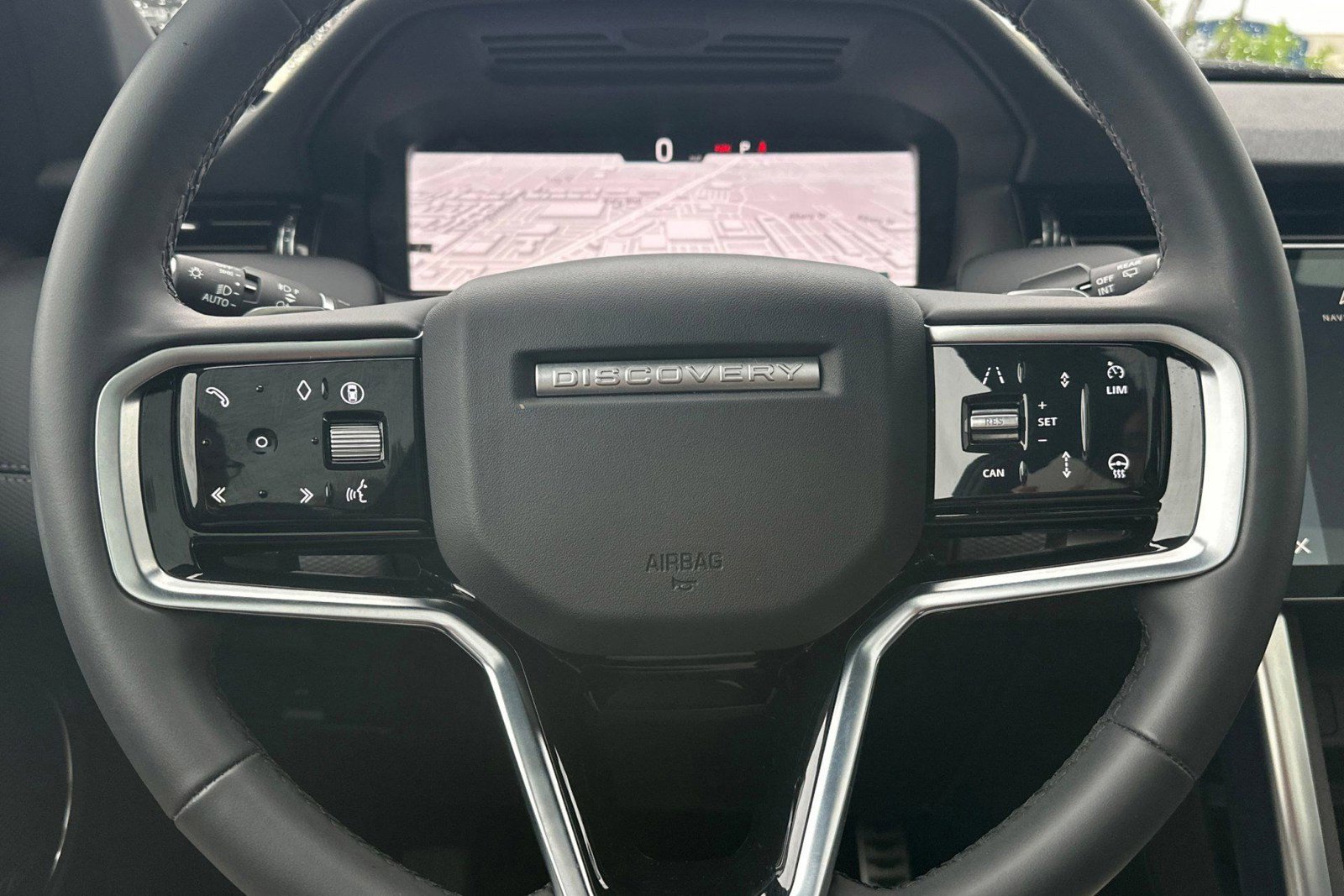 Certified 2025 Land Rover Discovery Sport Dynamic SE AWD/4WD image 19