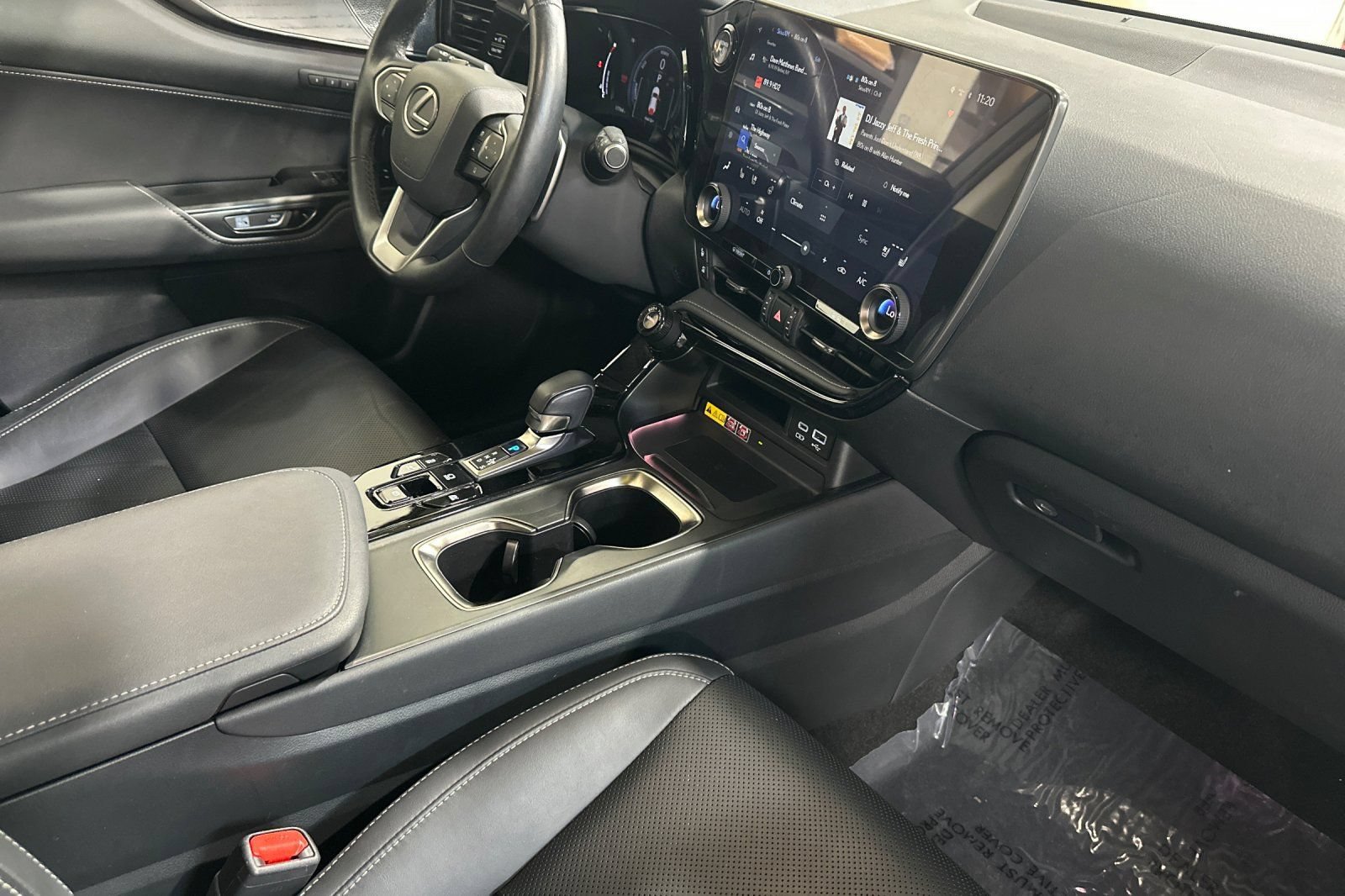 Used 2024 Lexus NX 350h AWD w/ Vision Package image 18