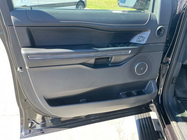 Used 2024 Ford Expedition Max Limited image 15