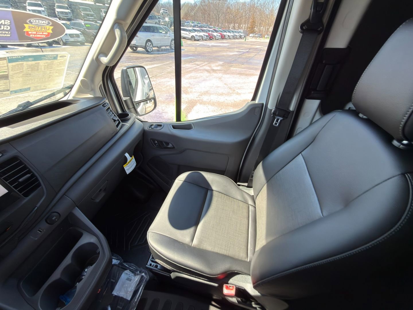 New 2026 Ford Transit 250 148 Medium Roof RWD image 17