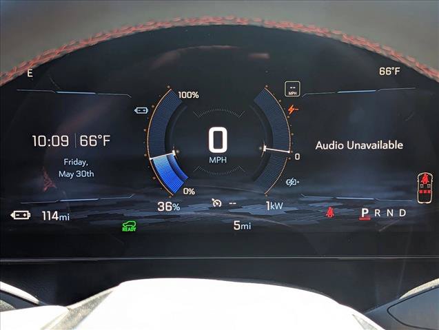 New 2025 Chevrolet Equinox EV RS w/ Convenience Package II AWD/4WD image 11
