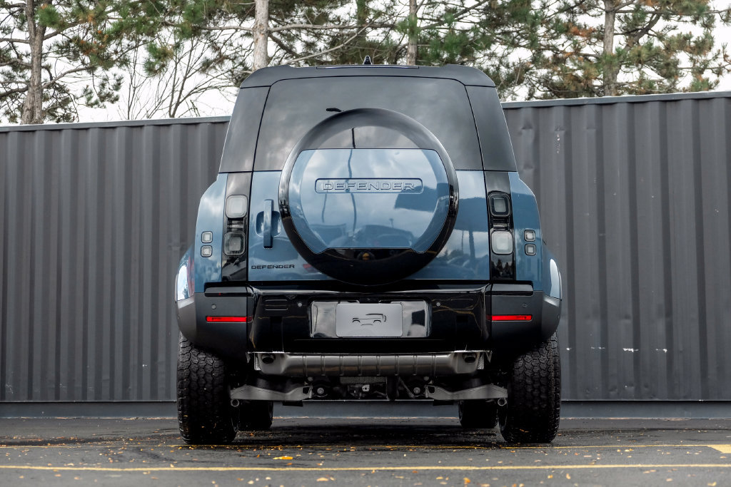 New 2026 Land Rover Defender 110 S AWD/4WD image 7