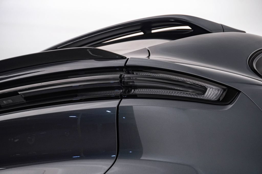 New 2026 Porsche Cayenne GTS AWD/4WD image 12