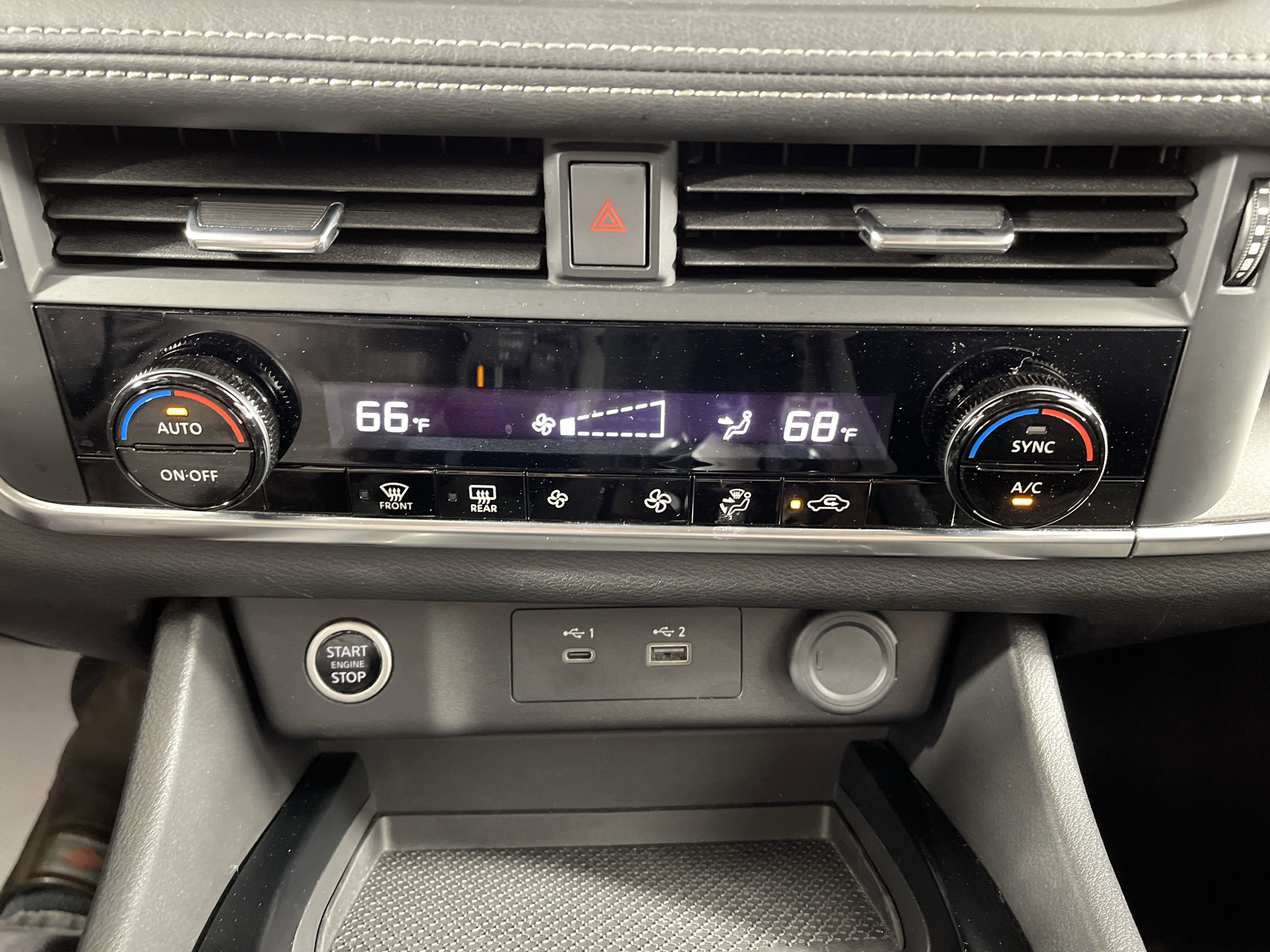 Used 2023 Nissan Rogue SV image 24