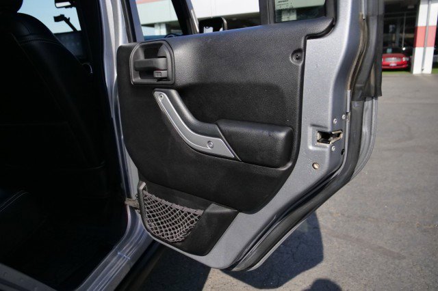 Used 2016 Jeep Wrangler Unlimited Rubicon w/ Connectivity Group image 45