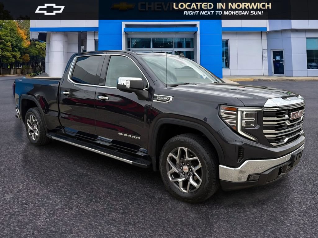 Certified 2022 GMC Sierra 1500 SLT w/ SLT Premium Plus Package AWD/4WD image 3