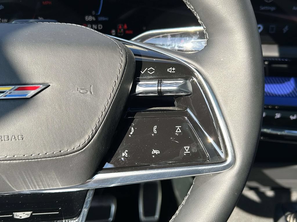 New 2026 Cadillac Optiq V AWD/4WD image 25