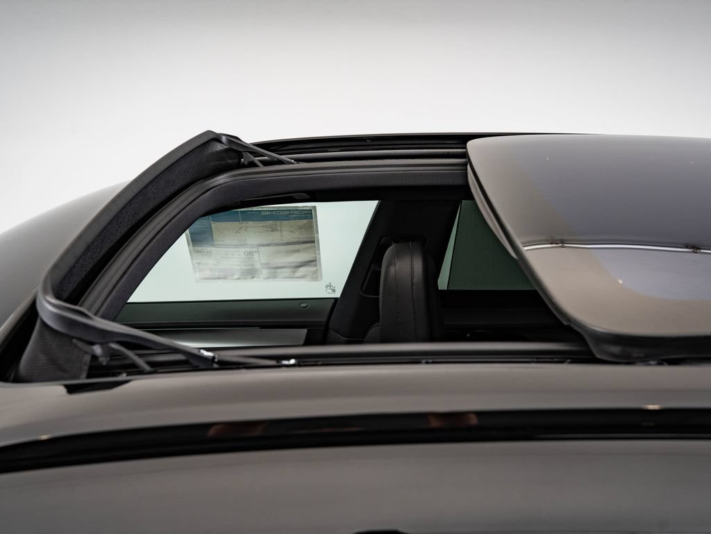 New 2026 Porsche Cayenne Electric AWD/4WD image 15