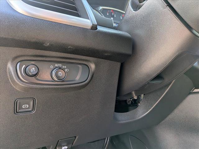 Used 2024 GMC Terrain SLE image 16