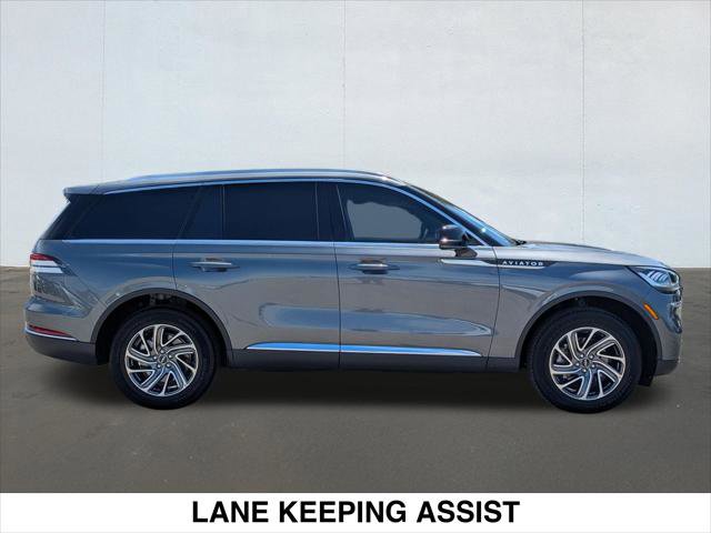 Certified 2023 Lincoln Aviator AWD w/ Class IV Trailer Tow Package image 6