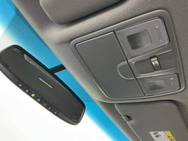 Used 2013 Hyundai Accent SE image 19