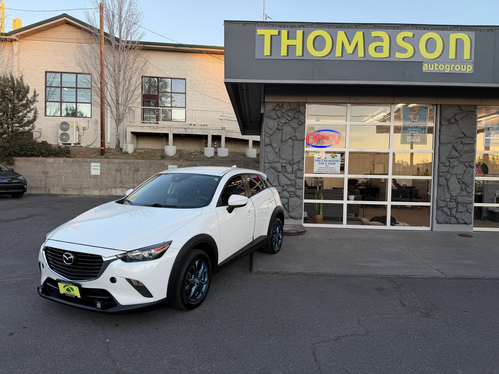 Used 2018 MAZDA CX-3 Sport image 2
