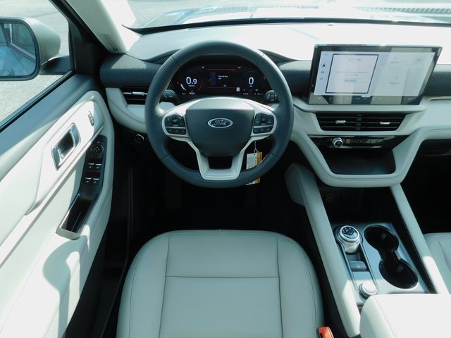 New 2026 Ford Explorer Active w/ Active Comfort Package image 15