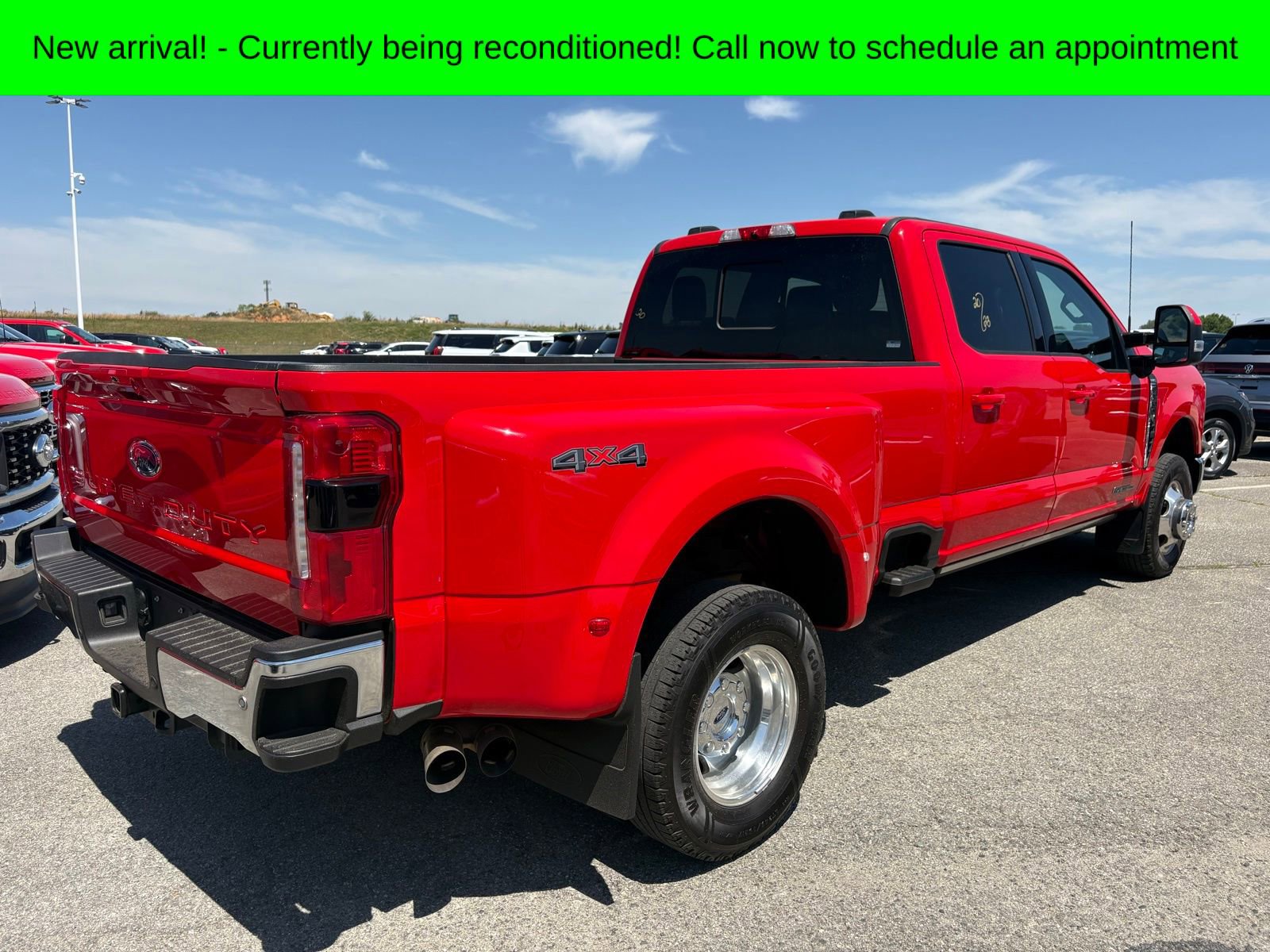 Used 2023 Ford F350 Lariat w/ Lariat Ultimate Package AWD/4WD image 4