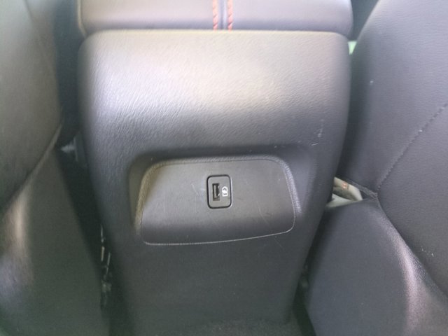 Used 2022 Nissan Sentra SR w/ SR Premium Package image 17