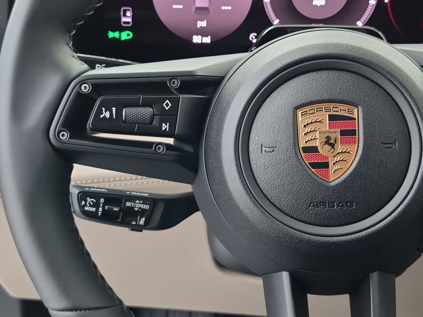 New 2026 Porsche Cayenne Electric AWD/4WD image 20