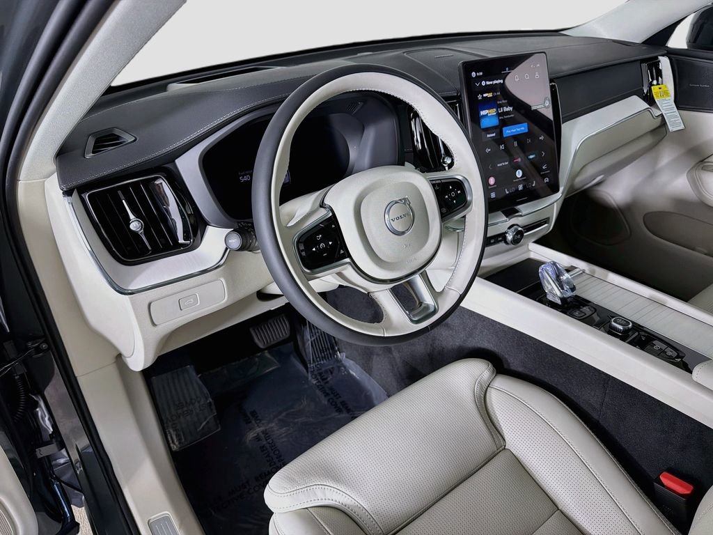New 2026 Volvo XC60 B5 Ultra w/ Protection Package AWD/4WD image 9