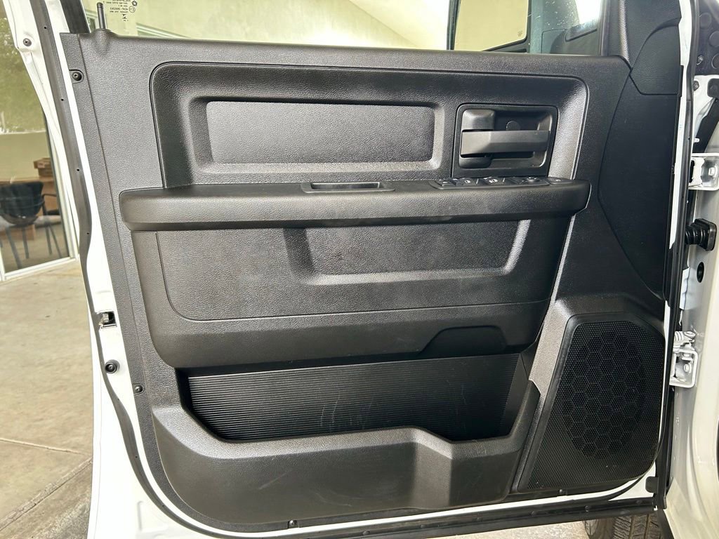 Used 2024 RAM 3500 Tradesman w/ Chrome Appearance Group AWD/4WD image 36