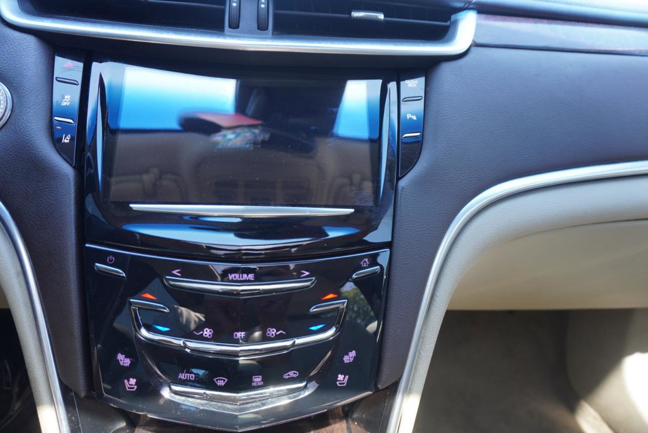 Used 2013 Cadillac XTS Luxury w/ Driver Awareness Package FWD image 38