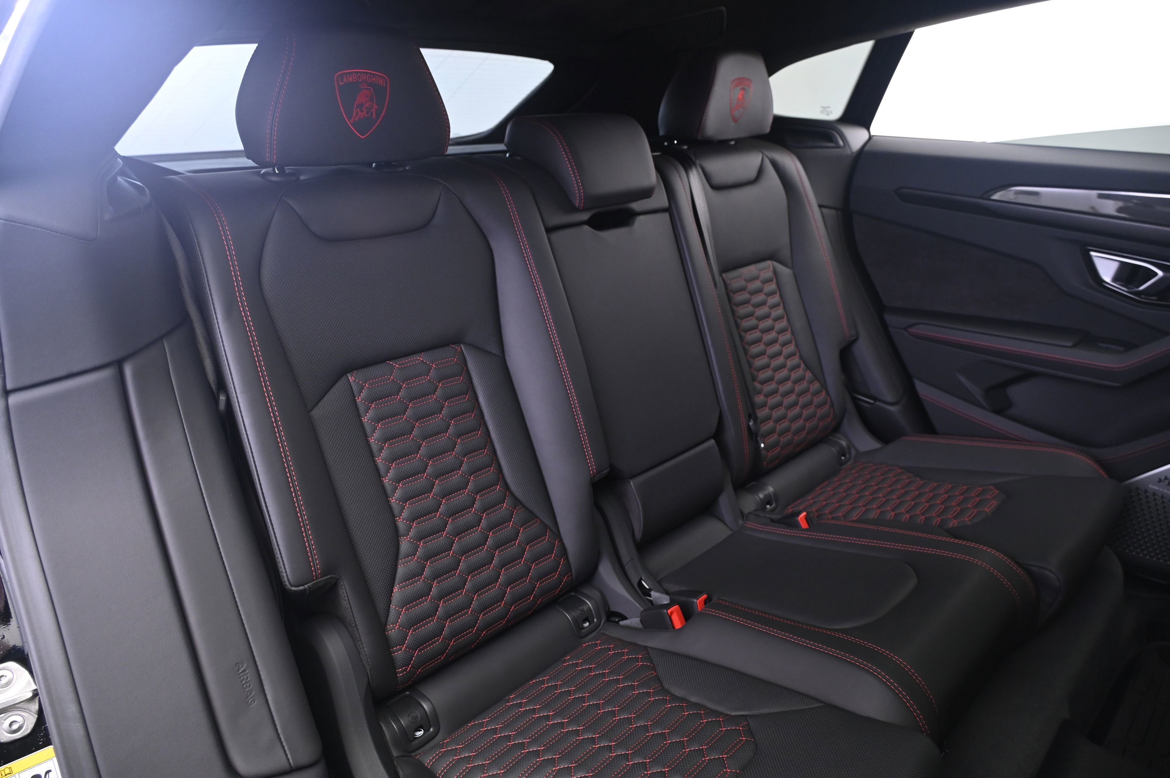 Used 2022 Lamborghini Urus image 19