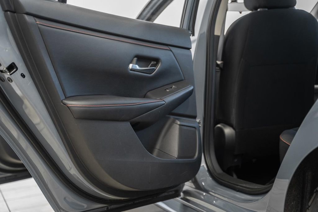 Used 2024 Nissan Sentra SR w/ Lighting Package image 37